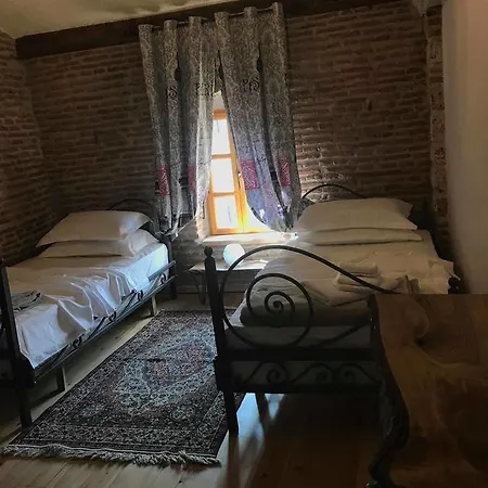 Le Petit Paris - Pazari * Korce