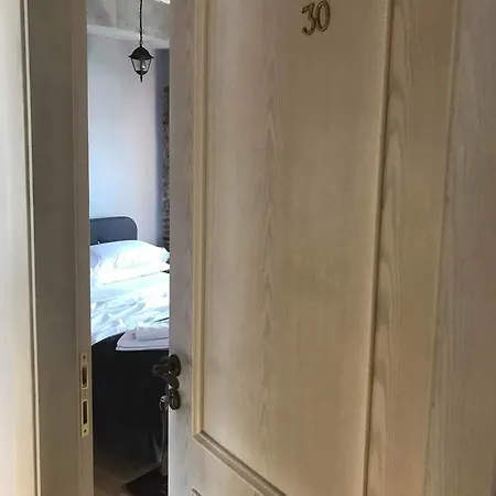 Hotel Le Petit Paris - Pazari Korce