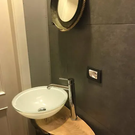 Le Petit Paris - Pazari Hotel Korce